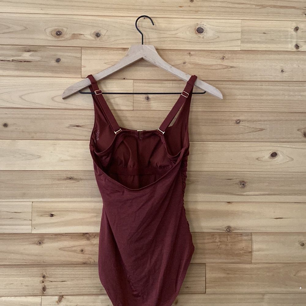 Athleta Size XSmall Aqualuxe Wide Strap Square Neck One Piece Swimsuit - Picture 6 of 12